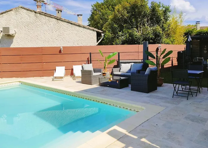 Suite 44M2 Avec Piscine